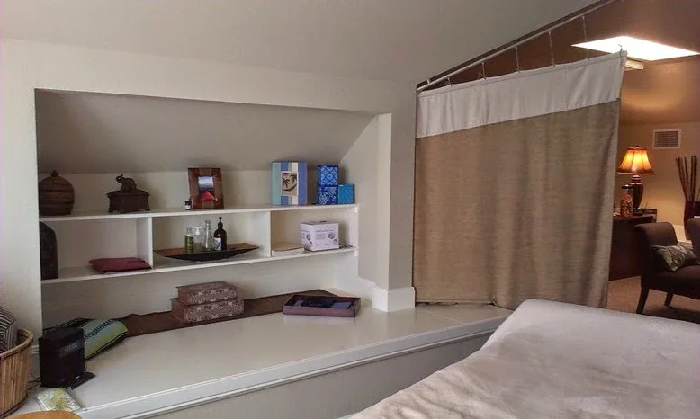 Oils and carefully arranged details in the Pure Serenity treatment room